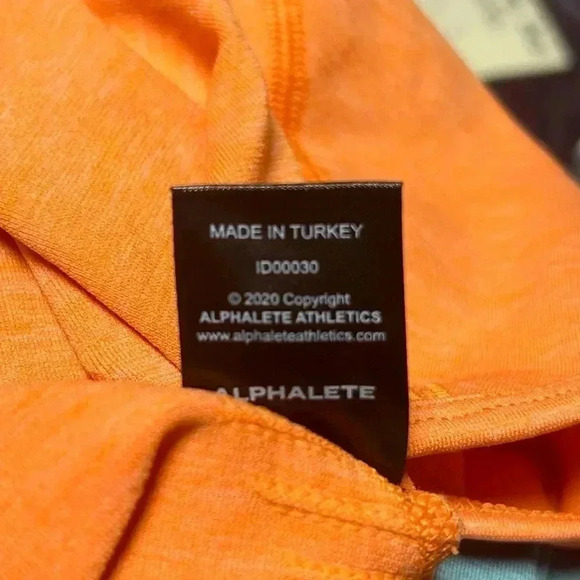 Alphalete Amplify SS Crop Top - Picture 3 of 4